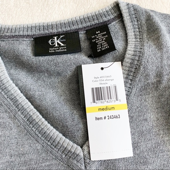 NWT Calvin Klein CK Men’s V Neck Wool Sweater - Picture 4 of 5